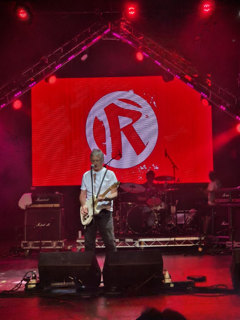 Buzzcocks live