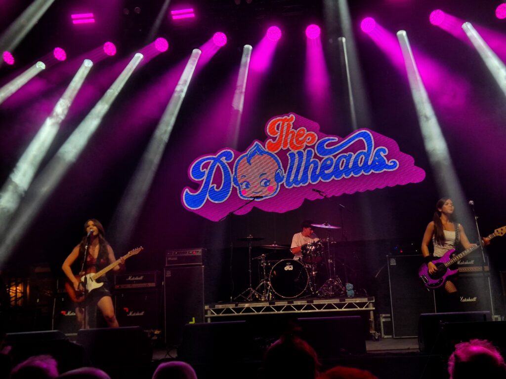 The Dollheads live