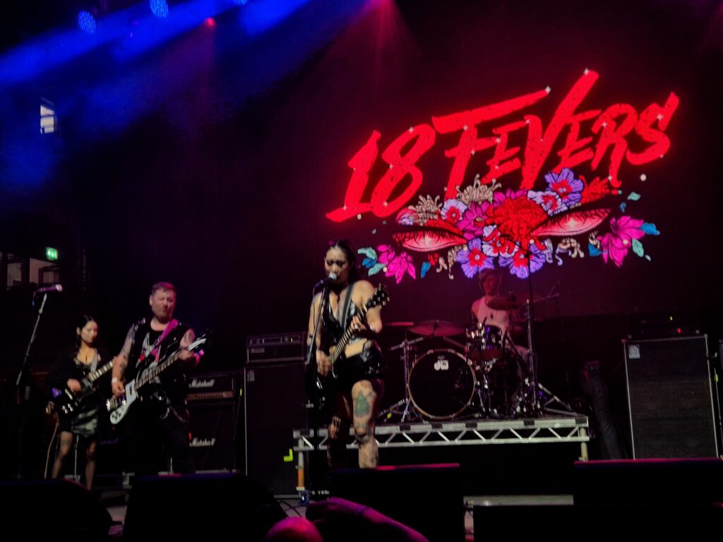 18 Fevers live