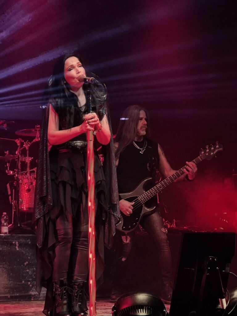 Tarja live