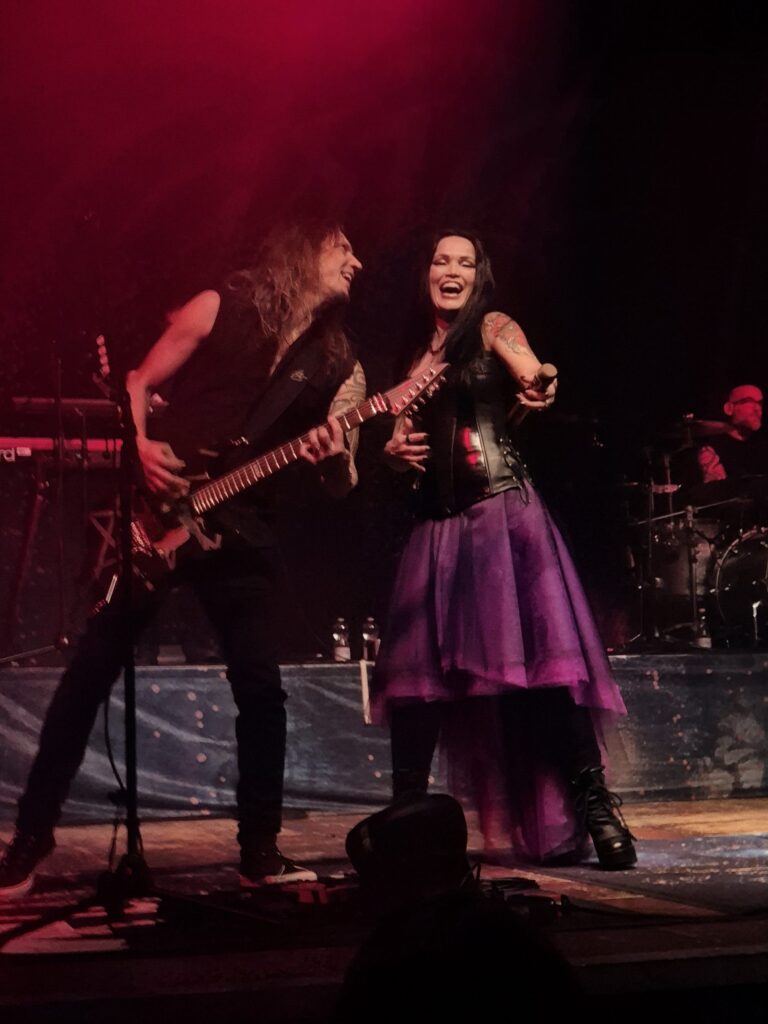 Tarja live